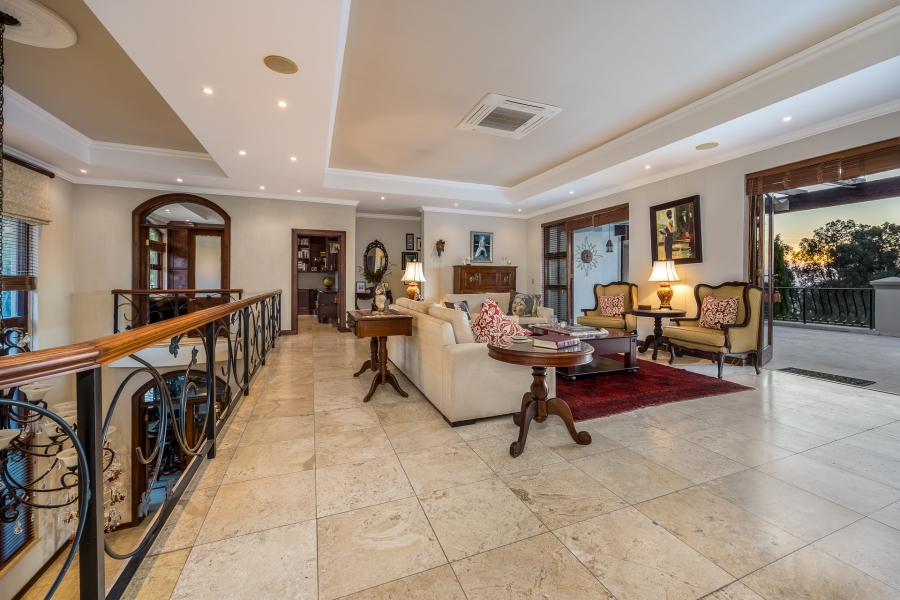 6 Bedroom Property for Sale in Klein Zevenwacht Western Cape